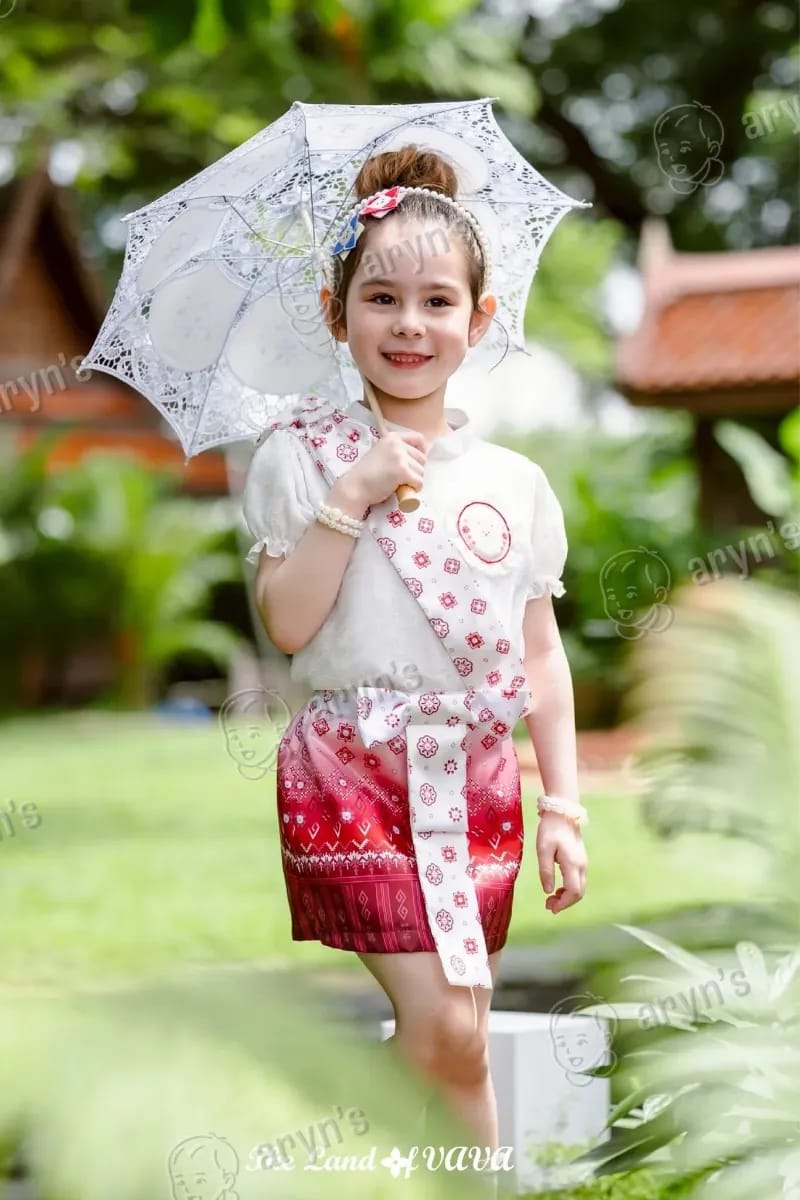 ชุดไทย